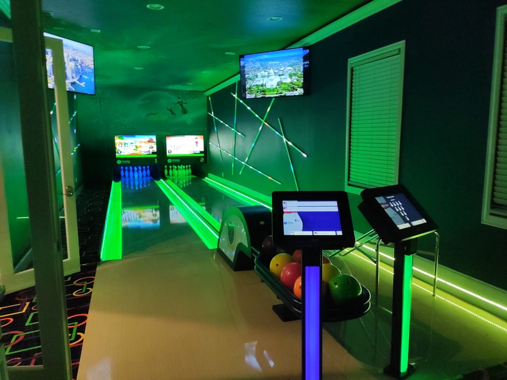 bowlingroom